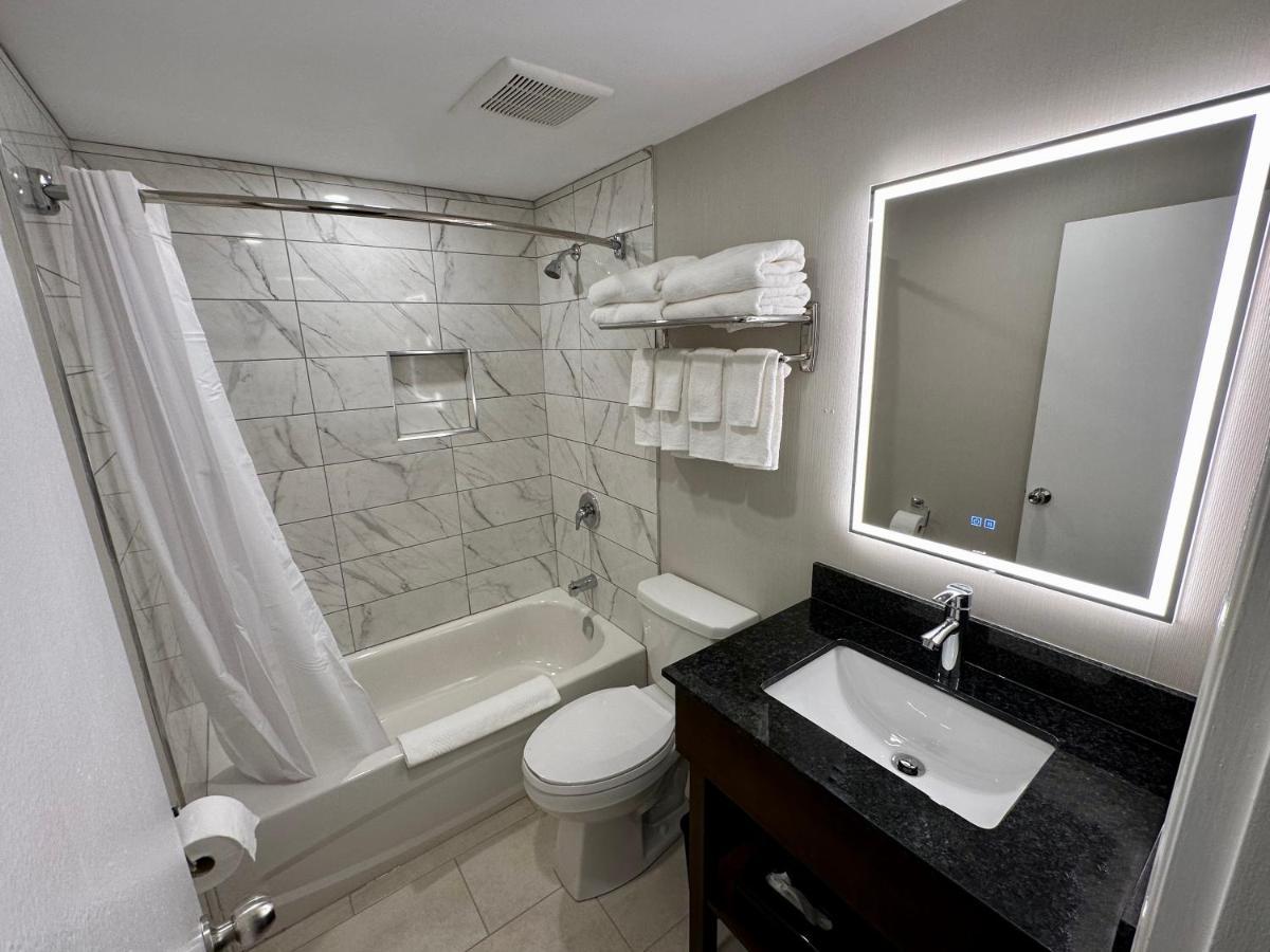 Econo Lodge Inn & Suites Pincher Creek Εξωτερικό φωτογραφία