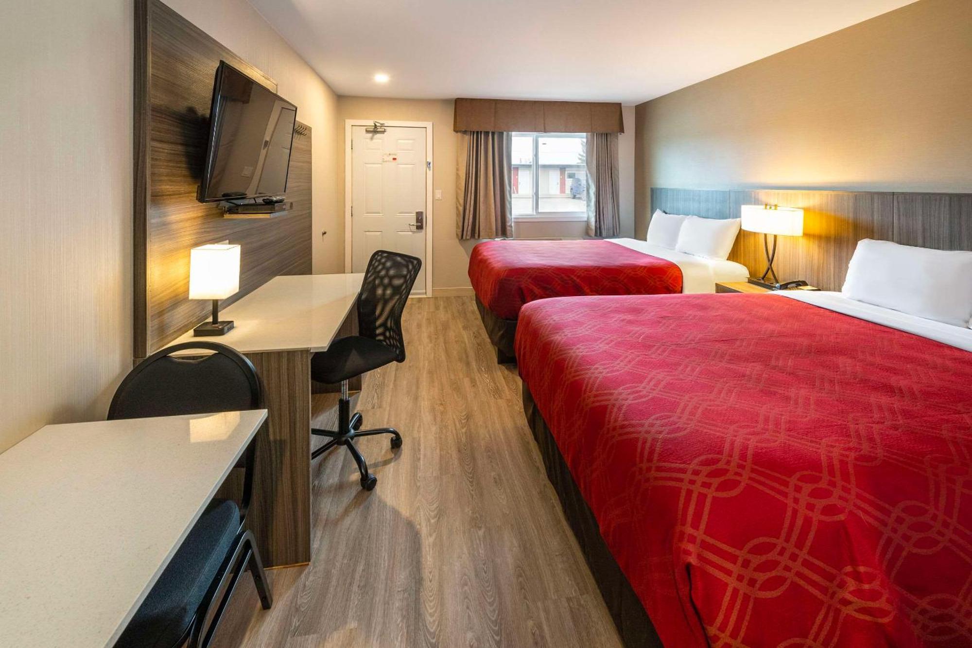 Econo Lodge Inn & Suites Pincher Creek Εξωτερικό φωτογραφία
