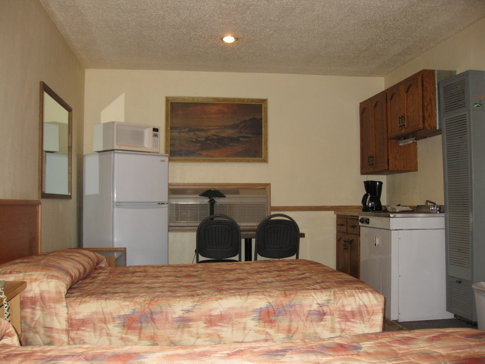 Econo Lodge Inn & Suites Pincher Creek Εξωτερικό φωτογραφία