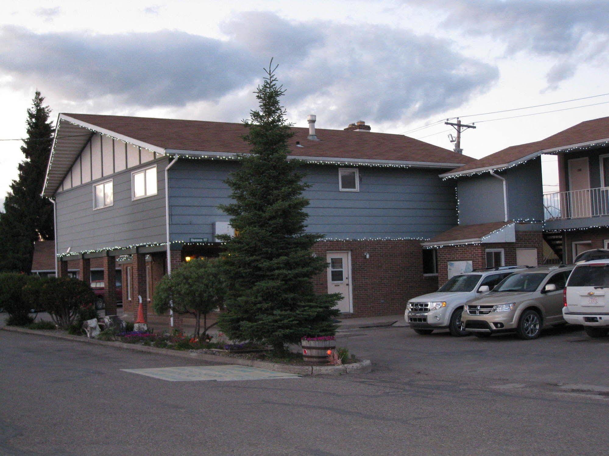 Econo Lodge Inn & Suites Pincher Creek Εξωτερικό φωτογραφία