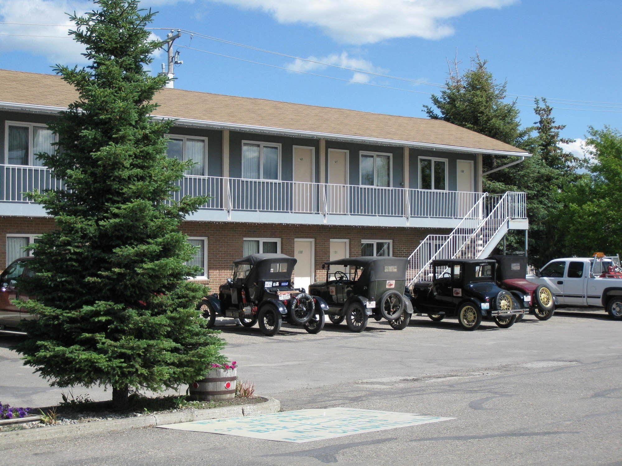 Econo Lodge Inn & Suites Pincher Creek Εξωτερικό φωτογραφία
